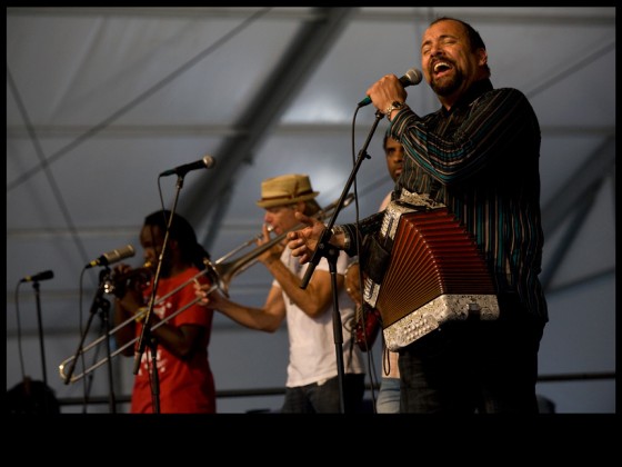 Terrance Simien and the Zydeco Experience