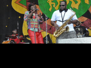 BIg Freedia on stage w the Soul Rebels